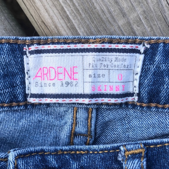 Ardene Skinny Jeans 0 - Picture 8 of 8